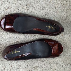 Cole Haan Tortoise Shell Open Toe Wedge w/ Nike Air Insole.  Minor wear.